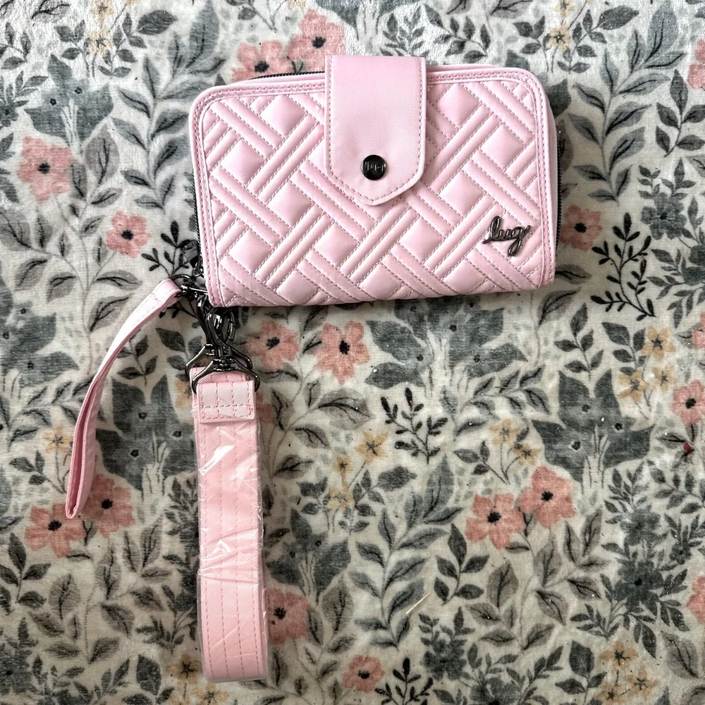 Lug Wallet NWOT - Picture 1 of 5